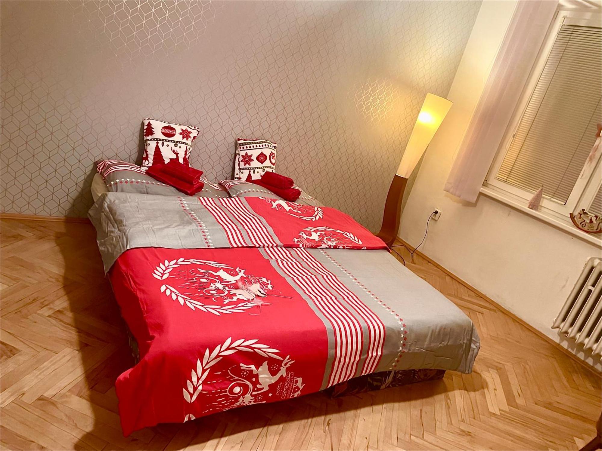 2,5 Izbovy Apartman V Ruzinove S Parkovanim Zdarma Bratislava Exteriör bild